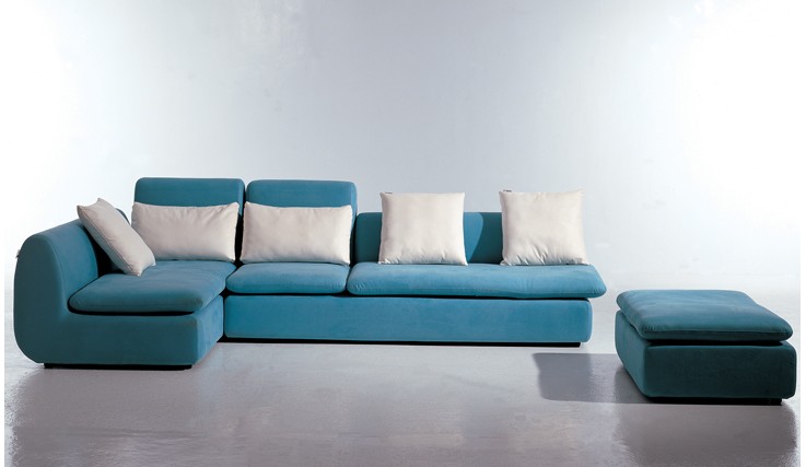 長安保潔公司是如何清洗不同材質(zhì)沙發(fā)？